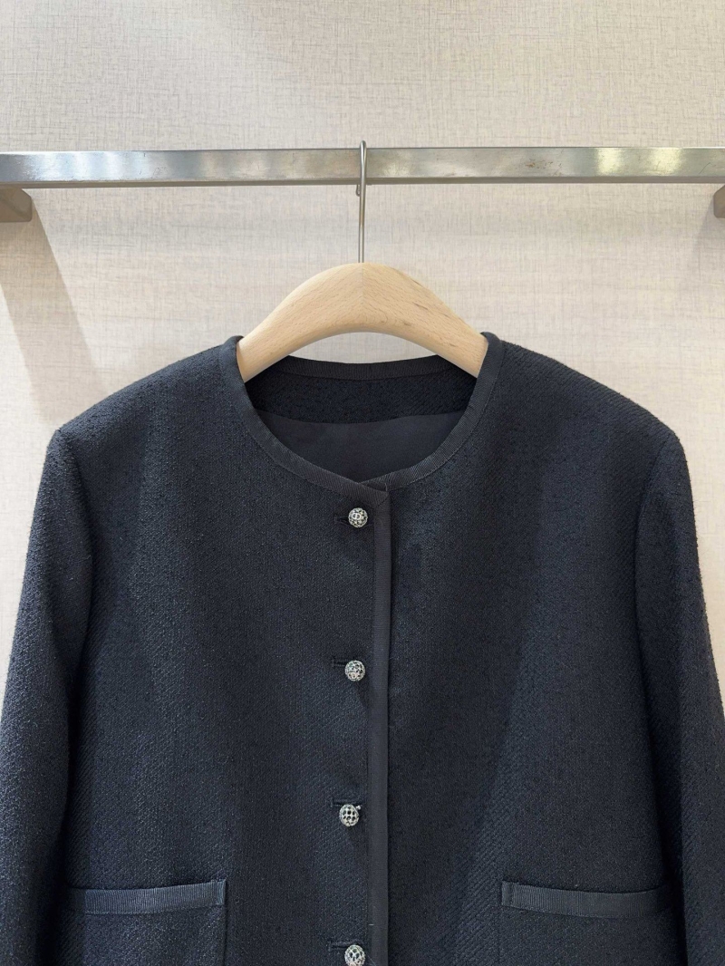 chr1st1an D10r outwear